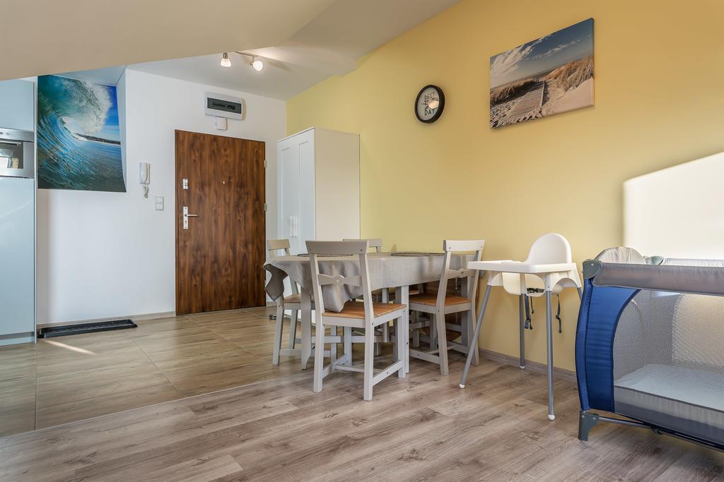 Na Fali Apartament W Karwi Karwia Exteriör bild